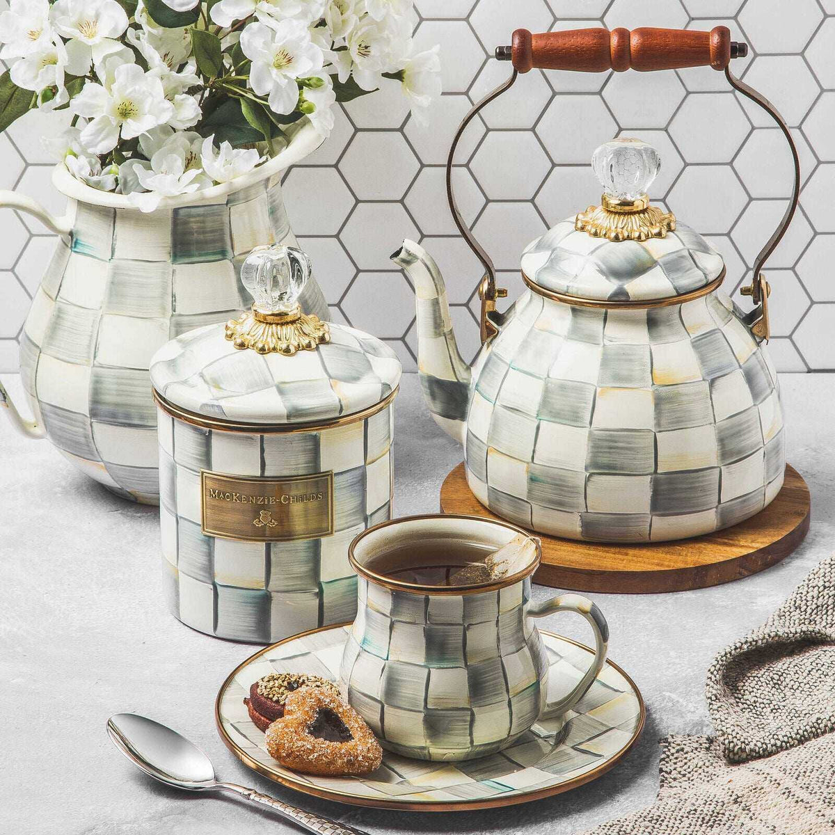 STERLING Grey Tones Enamel Tea Kettle by Mackenzie Childs 1,89L