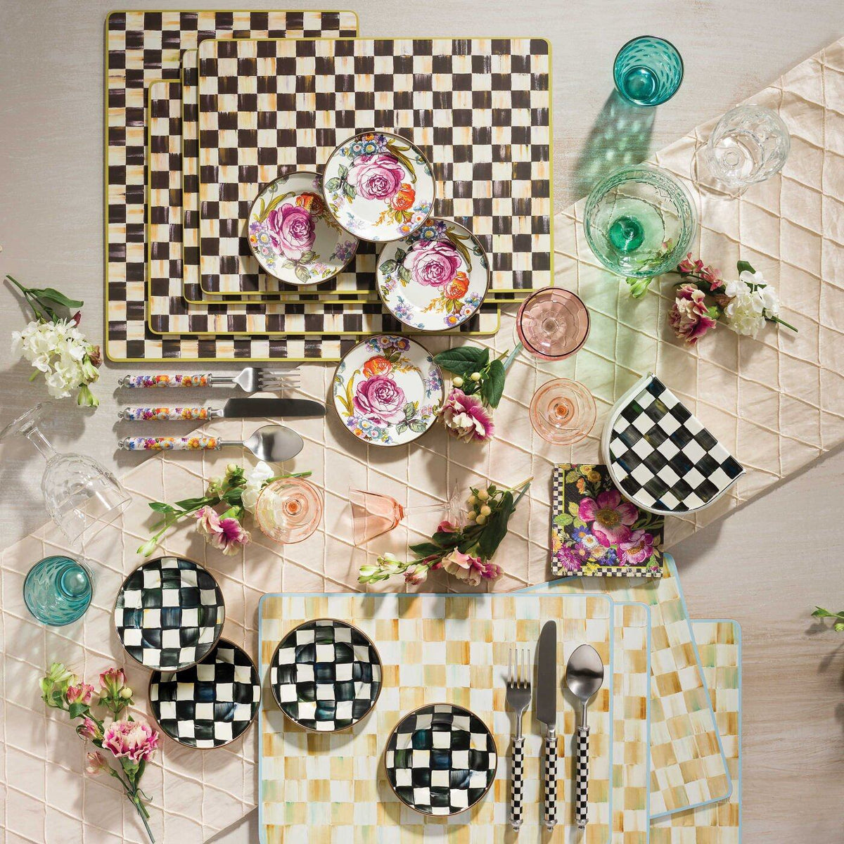 Courtly Check Napkin Holder