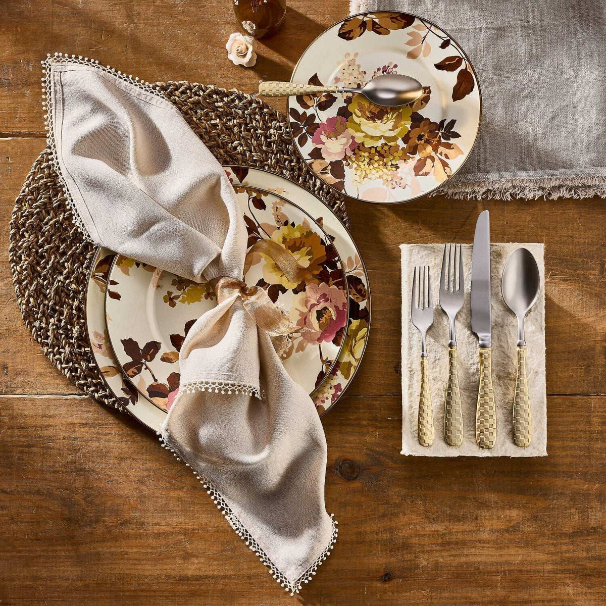 Wild Rose White Charger/Plate