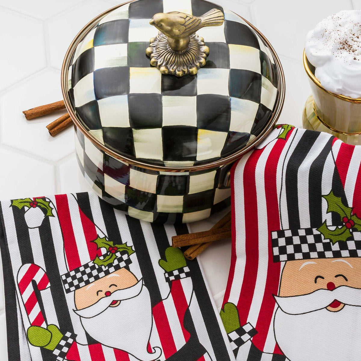 Courtly Check 2.5 Quart Saucepan